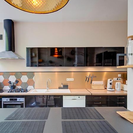 Le Qg Apartment Tours Bagian luar foto