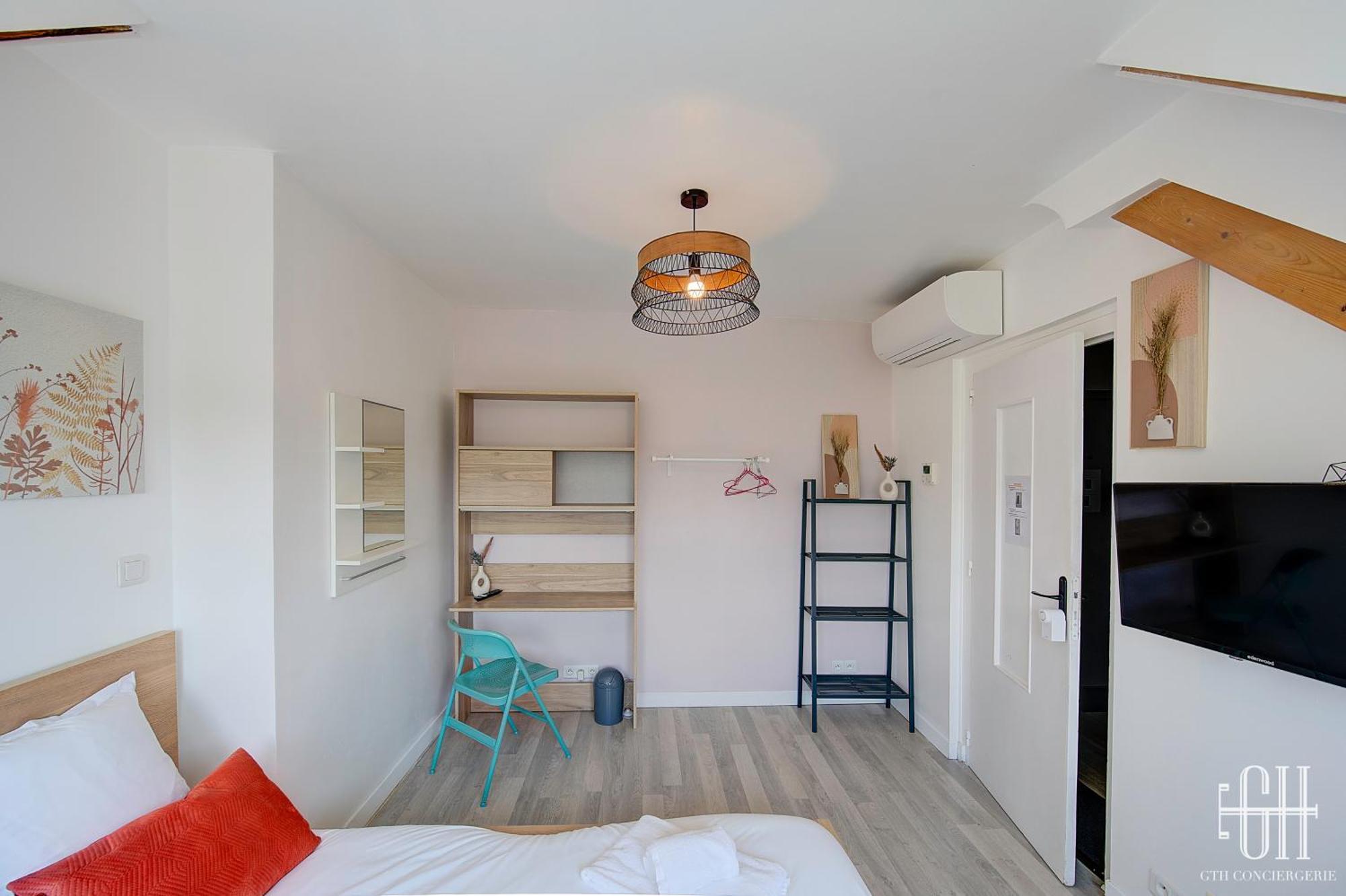 Le Qg Apartment Tours Bagian luar foto