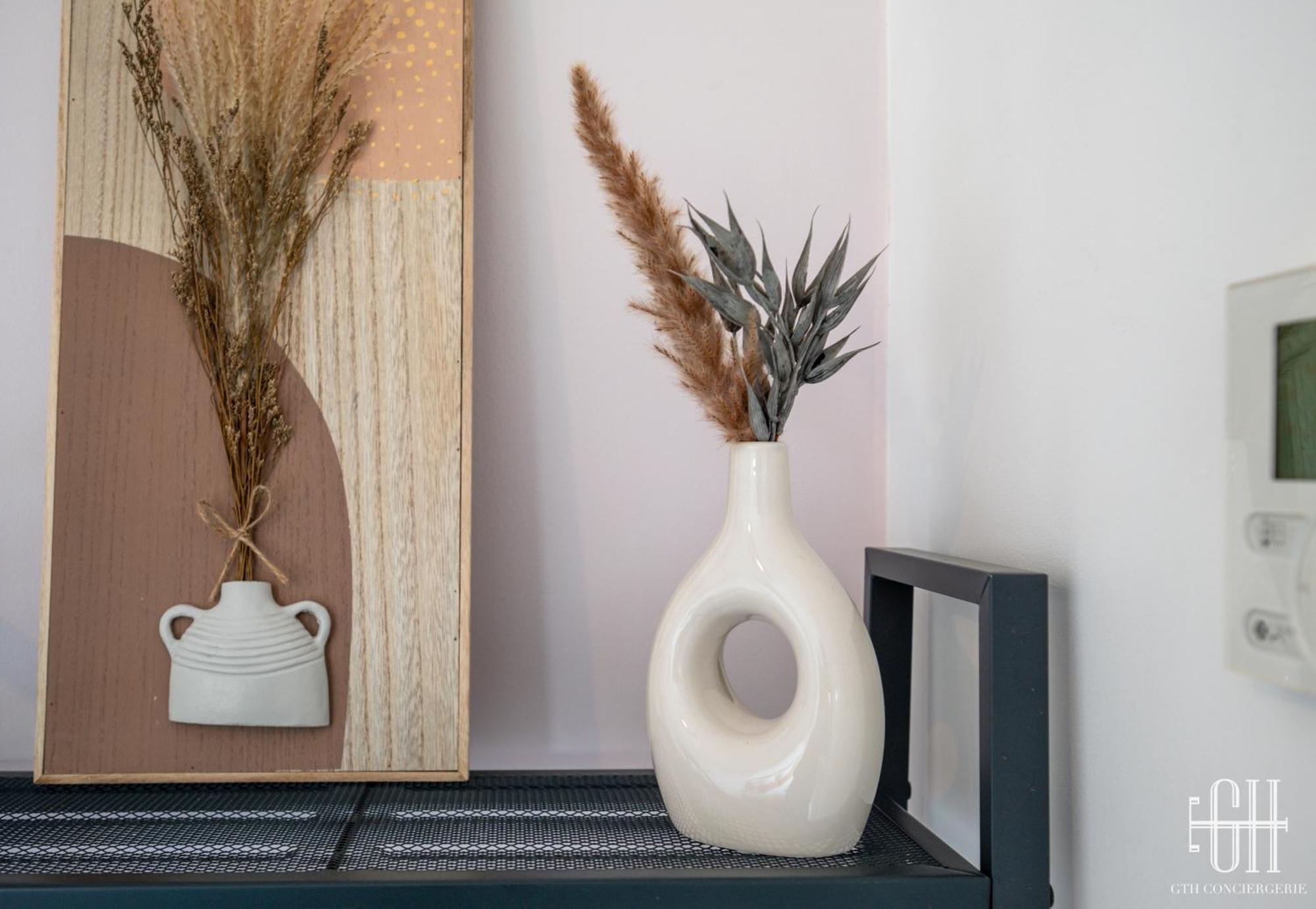 Le Qg Apartment Tours Bagian luar foto