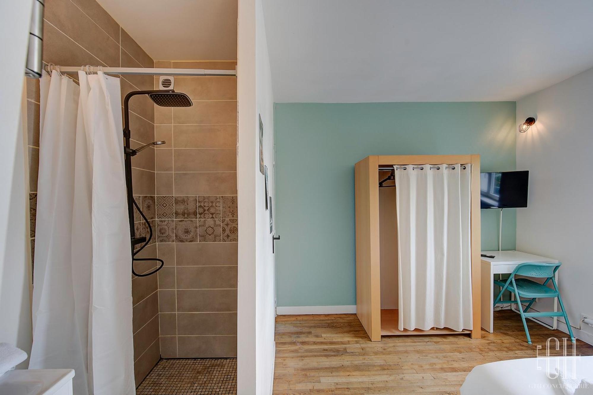 Le Qg Apartment Tours Bagian luar foto