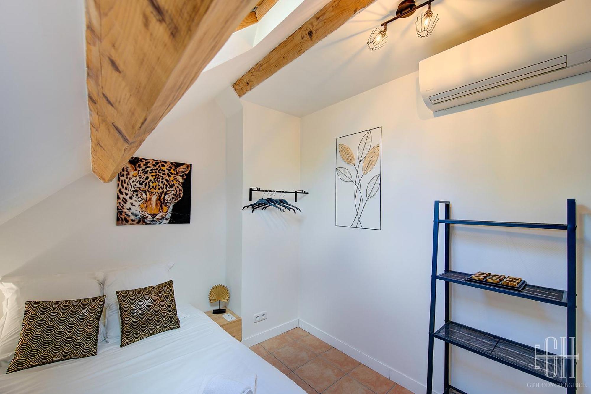 Le Qg Apartment Tours Bagian luar foto