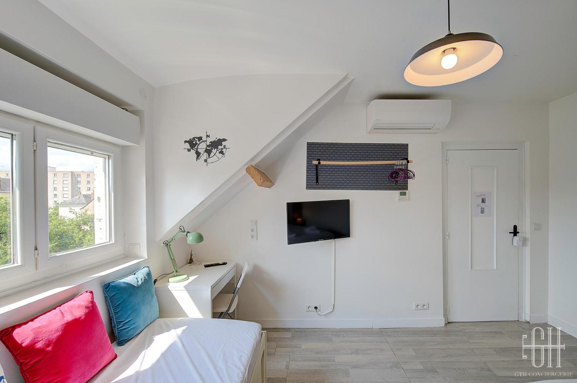 Le Qg Apartment Tours Bagian luar foto