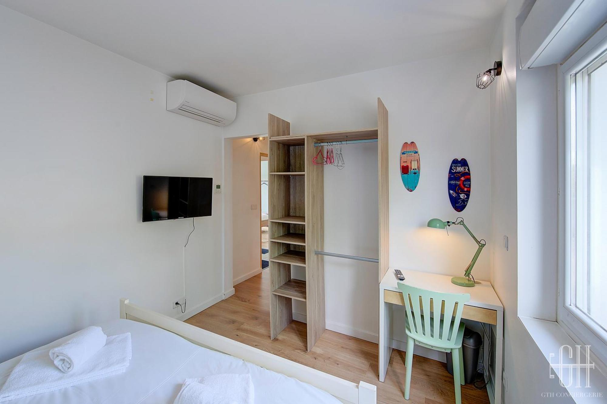 Le Qg Apartment Tours Bagian luar foto