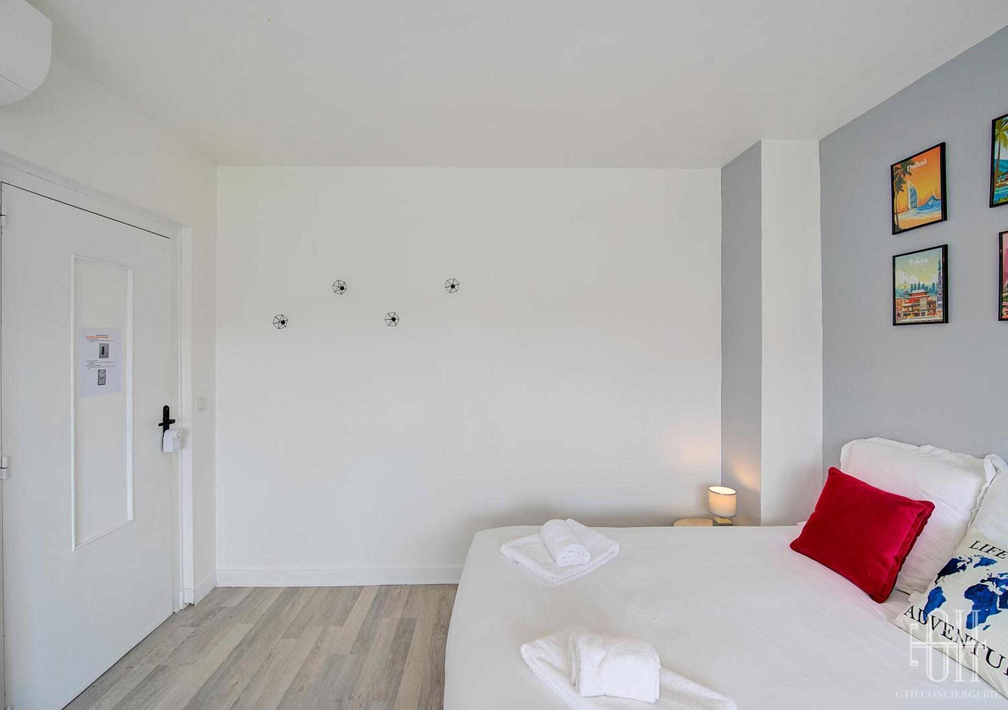 Le Qg Apartment Tours Bagian luar foto