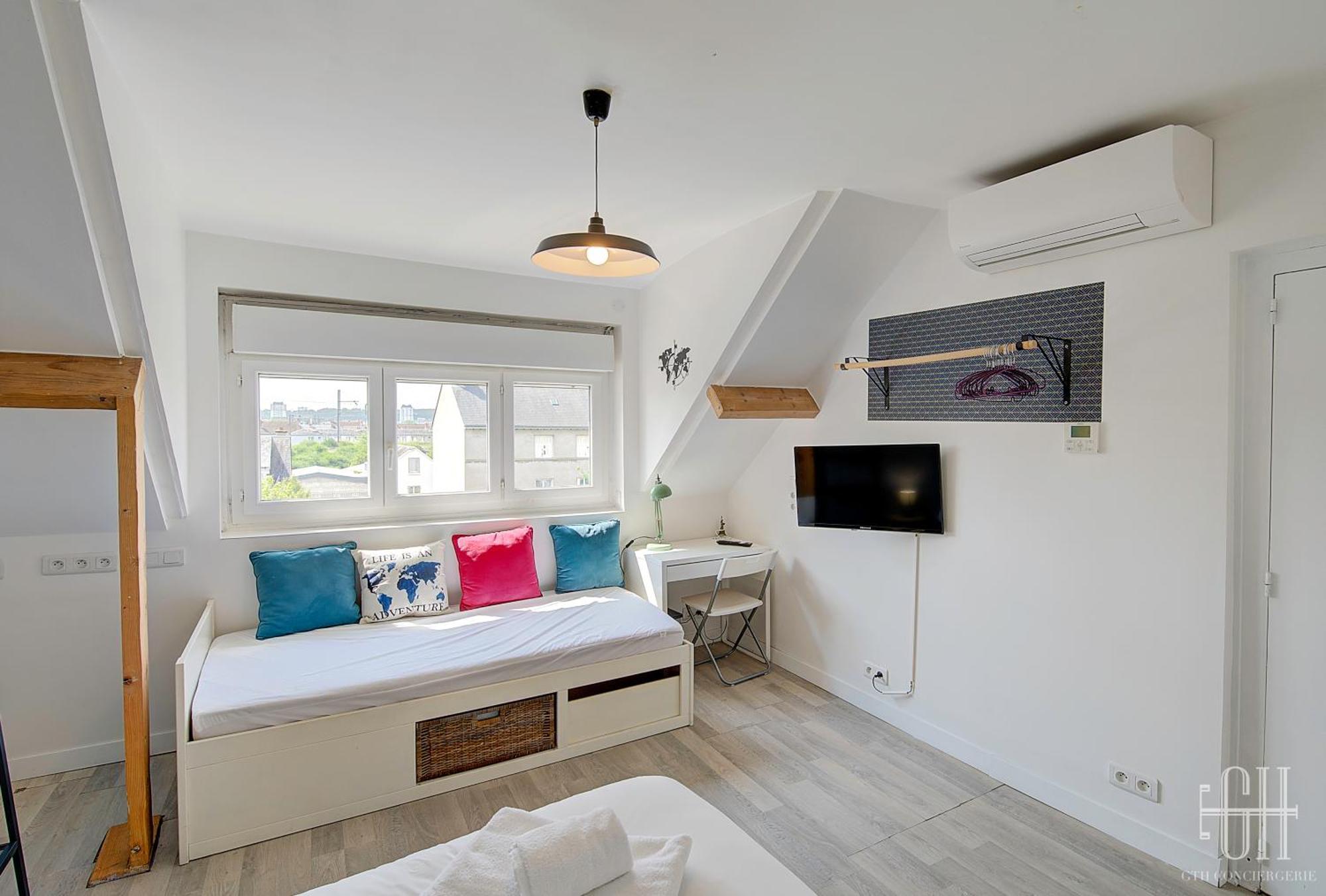 Le Qg Apartment Tours Bagian luar foto