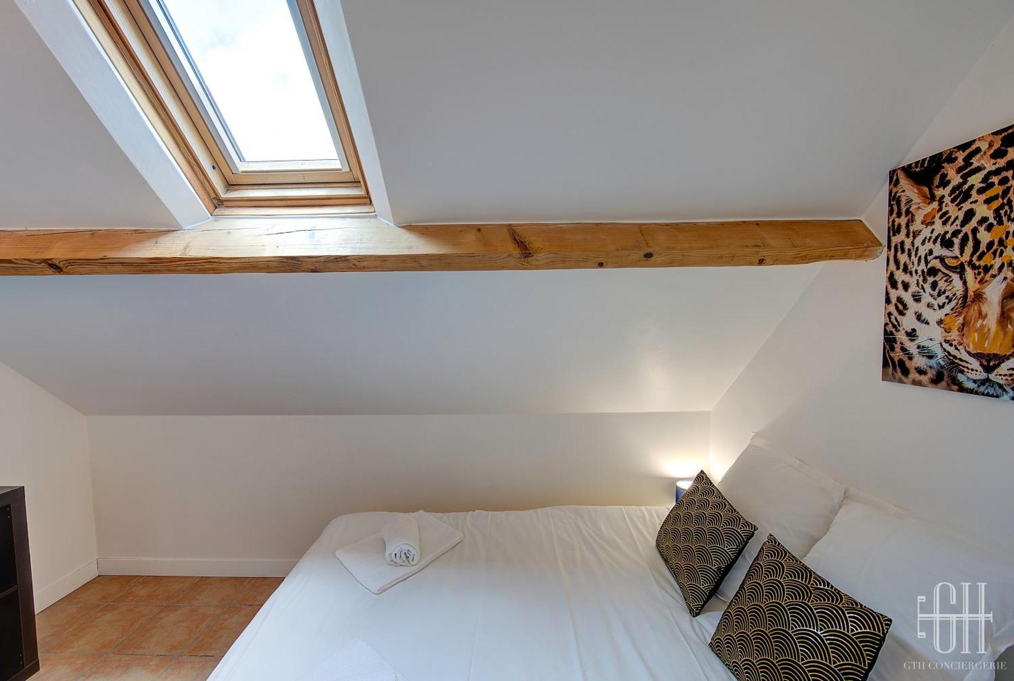 Le Qg Apartment Tours Bagian luar foto